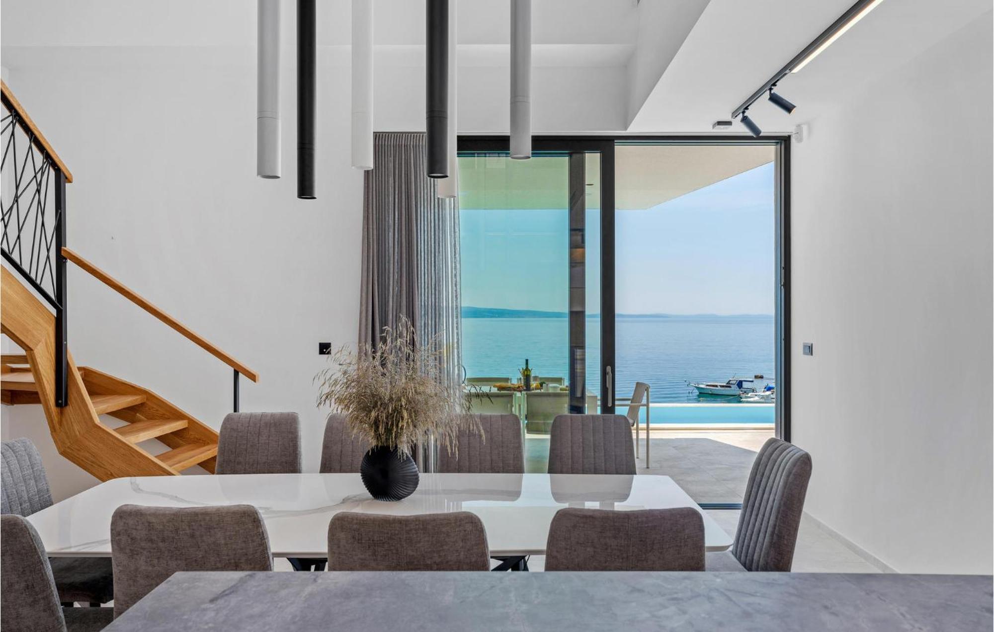 Beautiful Home In Omis With Kitchen Ngoại thất bức ảnh