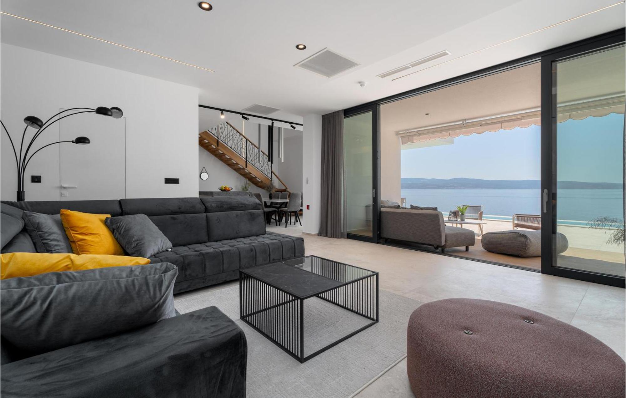 Beautiful Home In Omis With Kitchen Ngoại thất bức ảnh