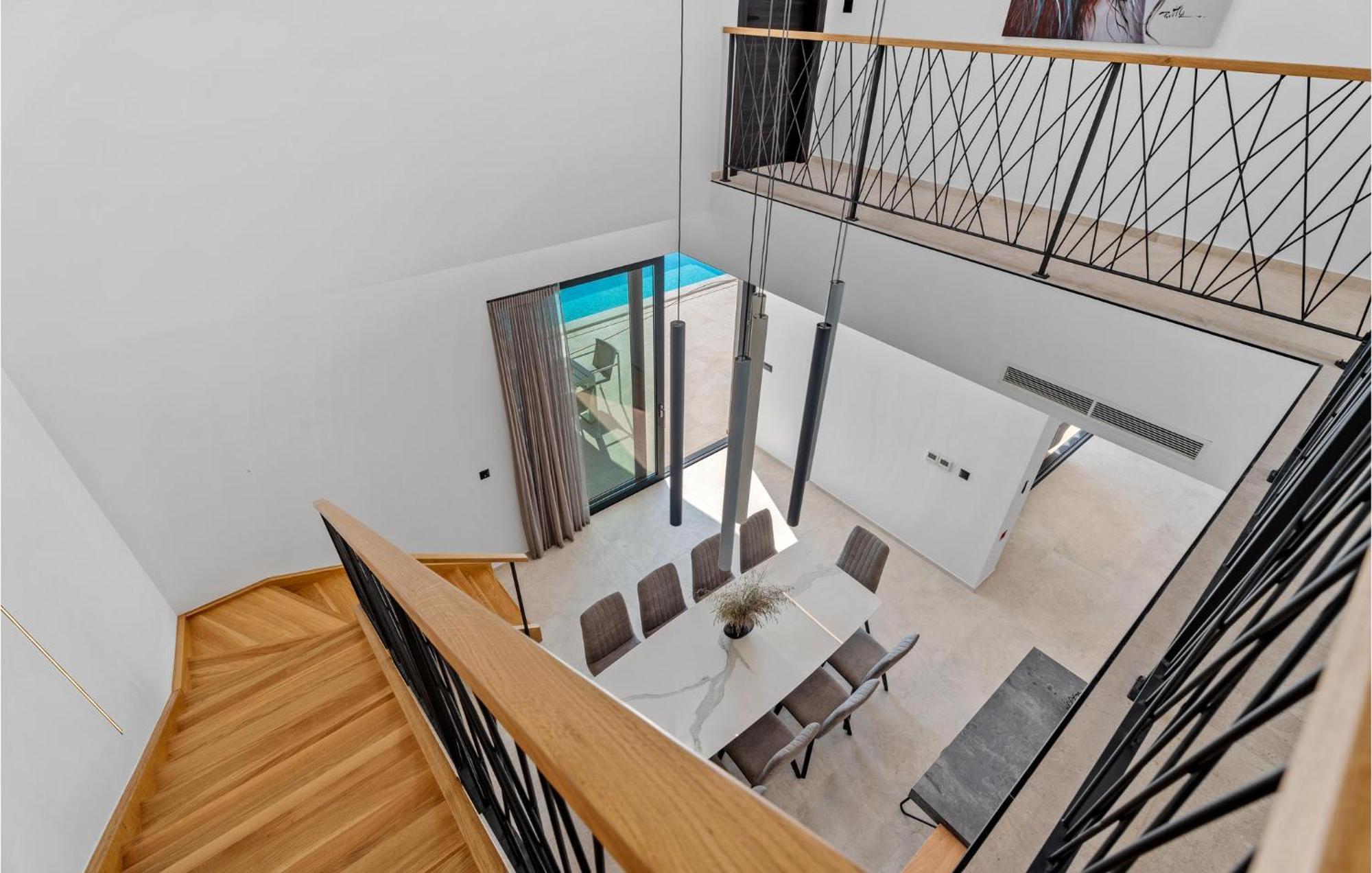 Beautiful Home In Omis With Kitchen Ngoại thất bức ảnh